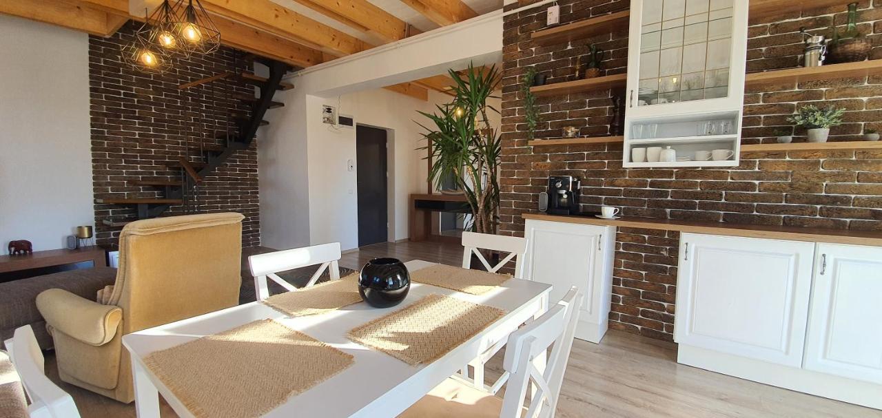 Hoobee Home & Rooftop Terrace Târgu-Mureş Esterno foto