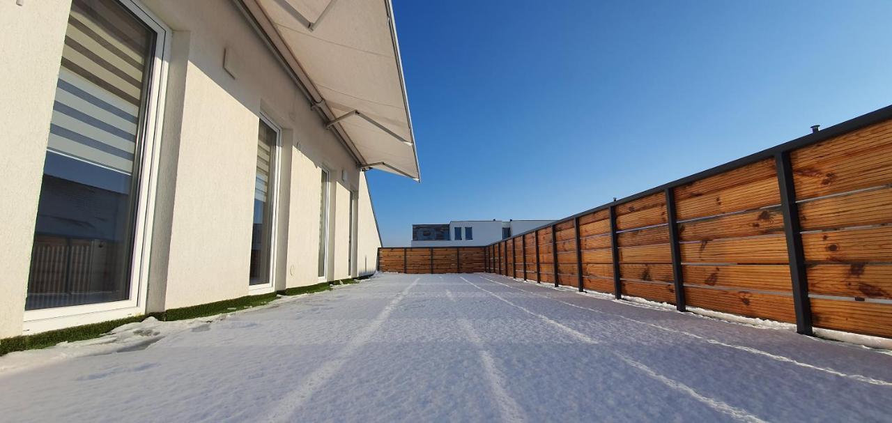 Hoobee Home & Rooftop Terrace Târgu-Mureş Esterno foto