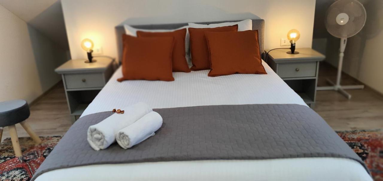 Hoobee Home & Rooftop Terrace Târgu-Mureş Esterno foto