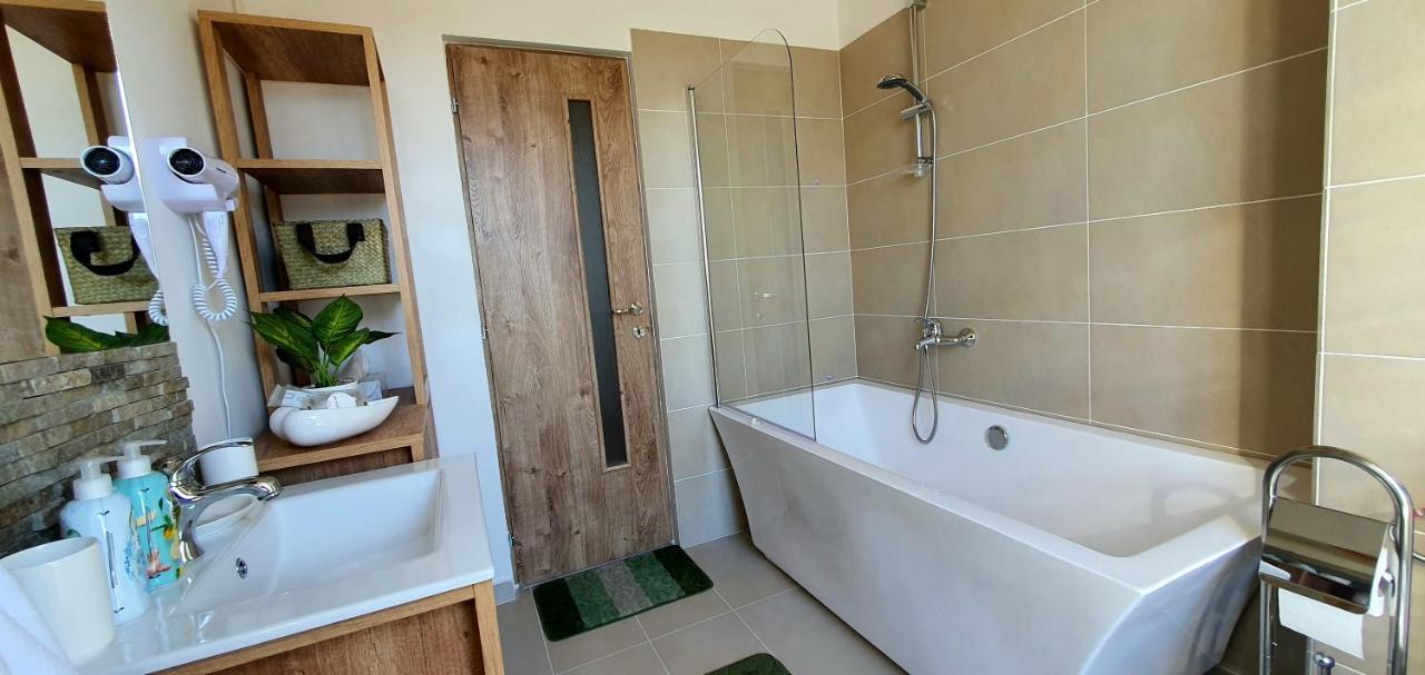 Hoobee Home & Rooftop Terrace Târgu-Mureş Esterno foto